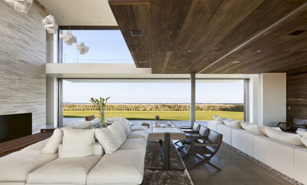 Sagaponack: An Adventurous Couple Residence with A Connection between ...