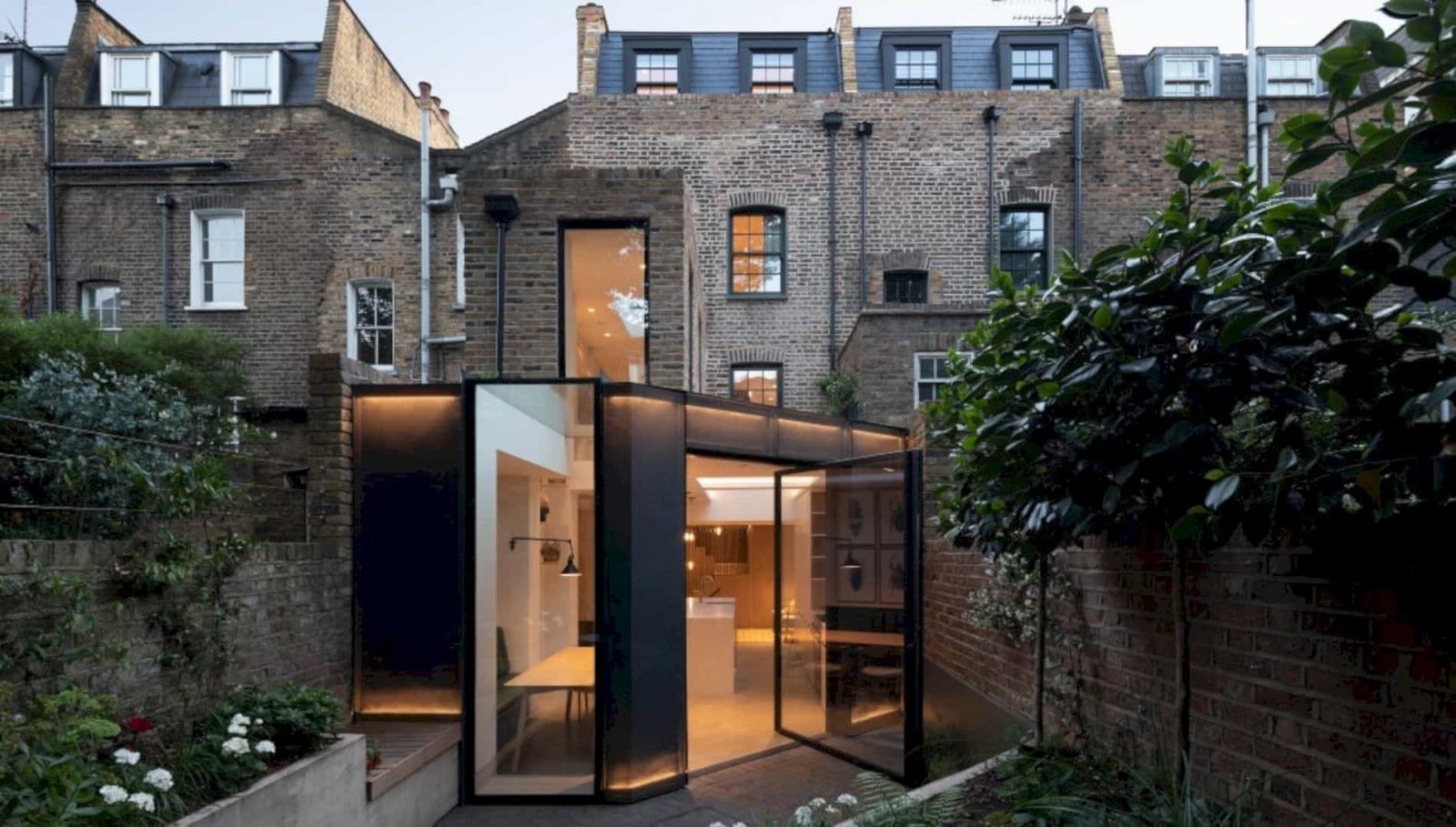 The Weaving House 13