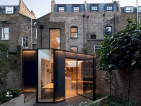 The Weaving House 13
