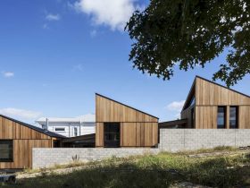 E Type House 7