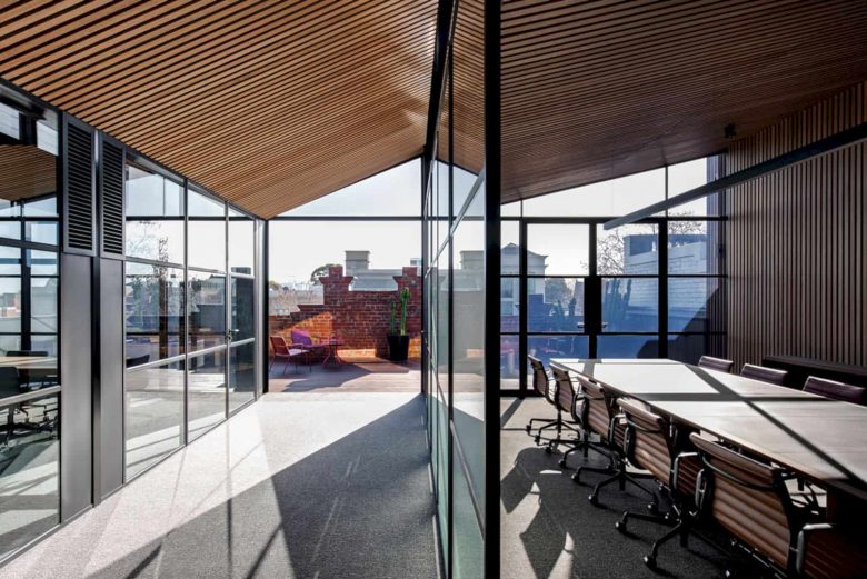 High Street Office: An Alteration and Addition of Heritage Facade for ...