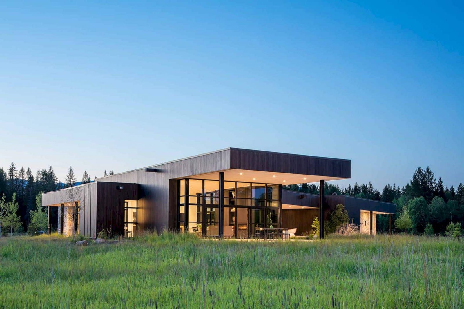 Confluence House 7