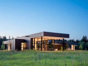 Confluence House 7