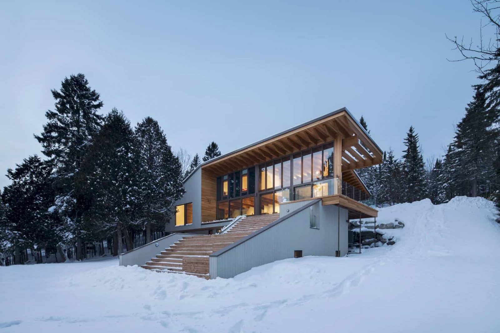 L'Accostée House 8