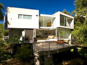 Glass House 9