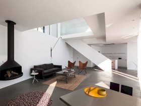 Sunflower House 8