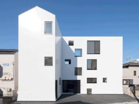 Two Apartments Across The Alley Square 7