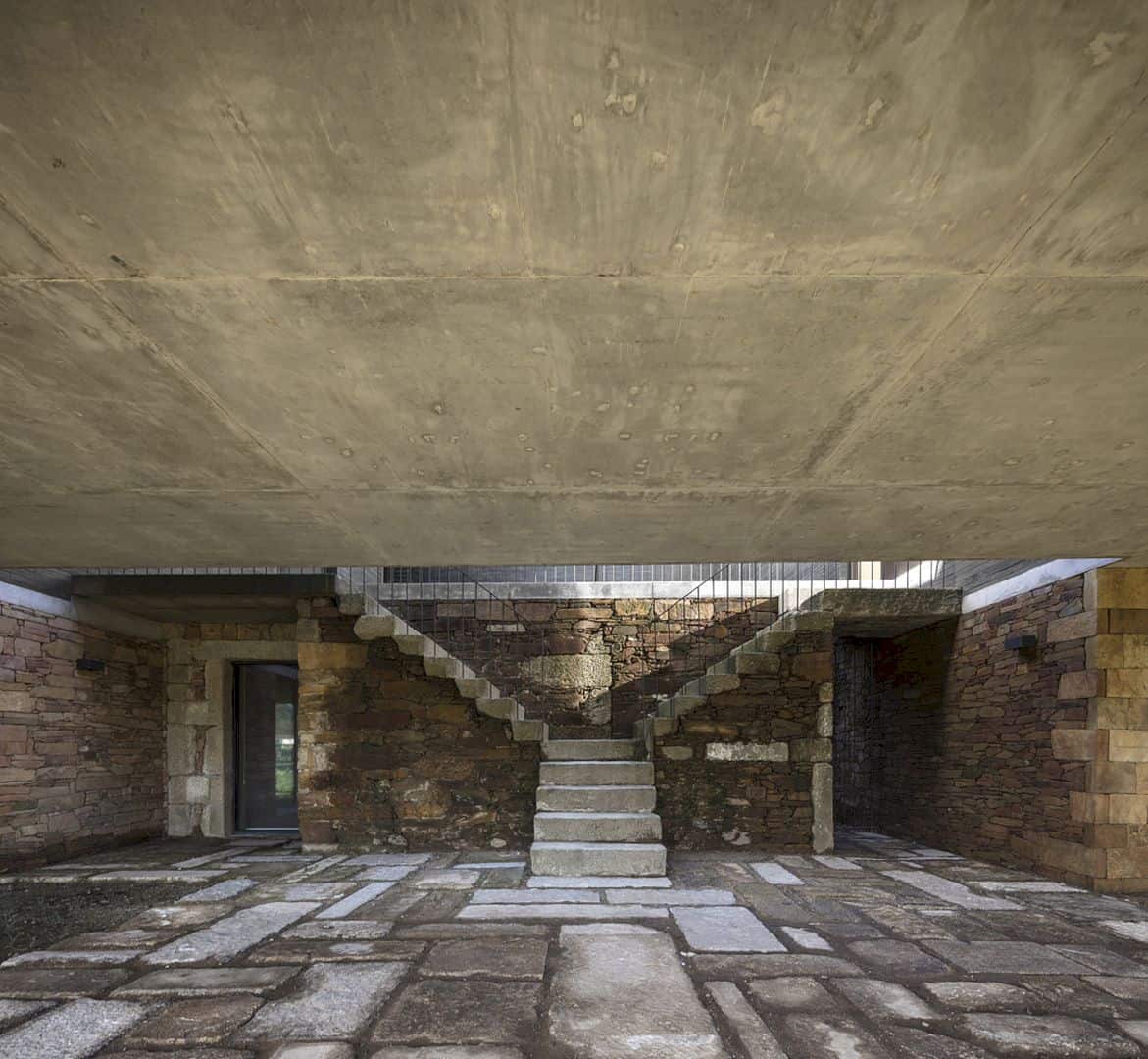 RPFV House 13