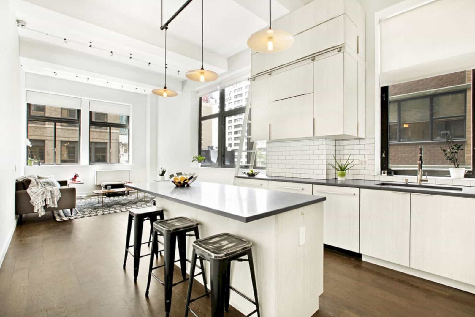 East Side Apartment 5