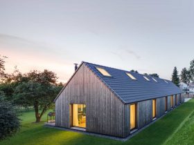 Family House In Pavilnys 5