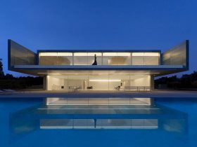 ALUMINUM HOUSE 9
