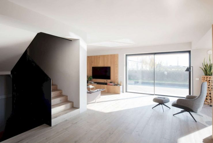House AV 12