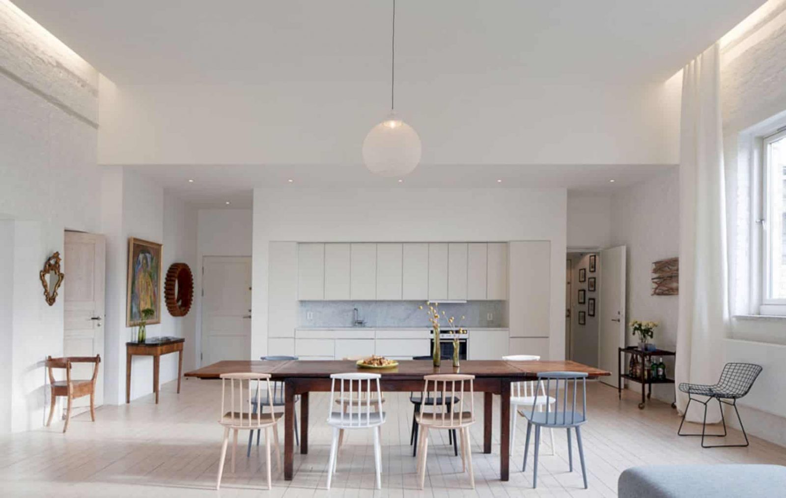 6 Airy Scandinavian Dining Room Designs to Inspire Your Remodel Project