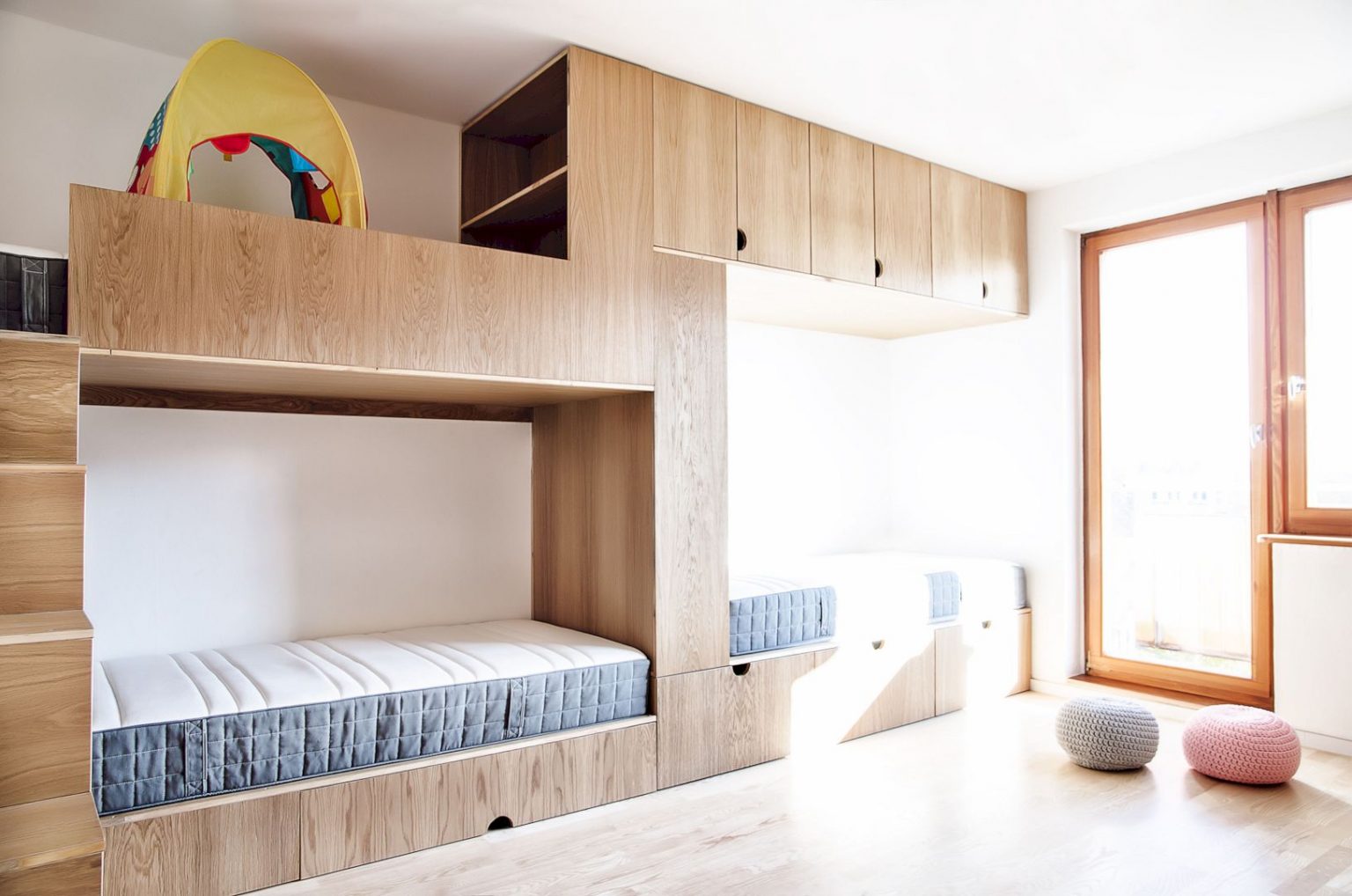 10 Small Bedroom Designs with Smart Storage Solutions
