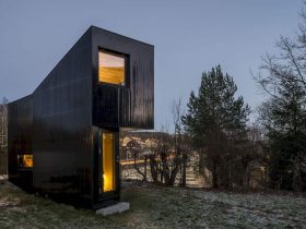 Writers Cottage 2 9