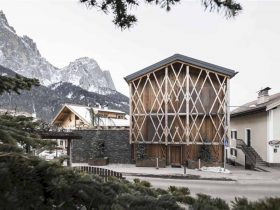 Messner House 10