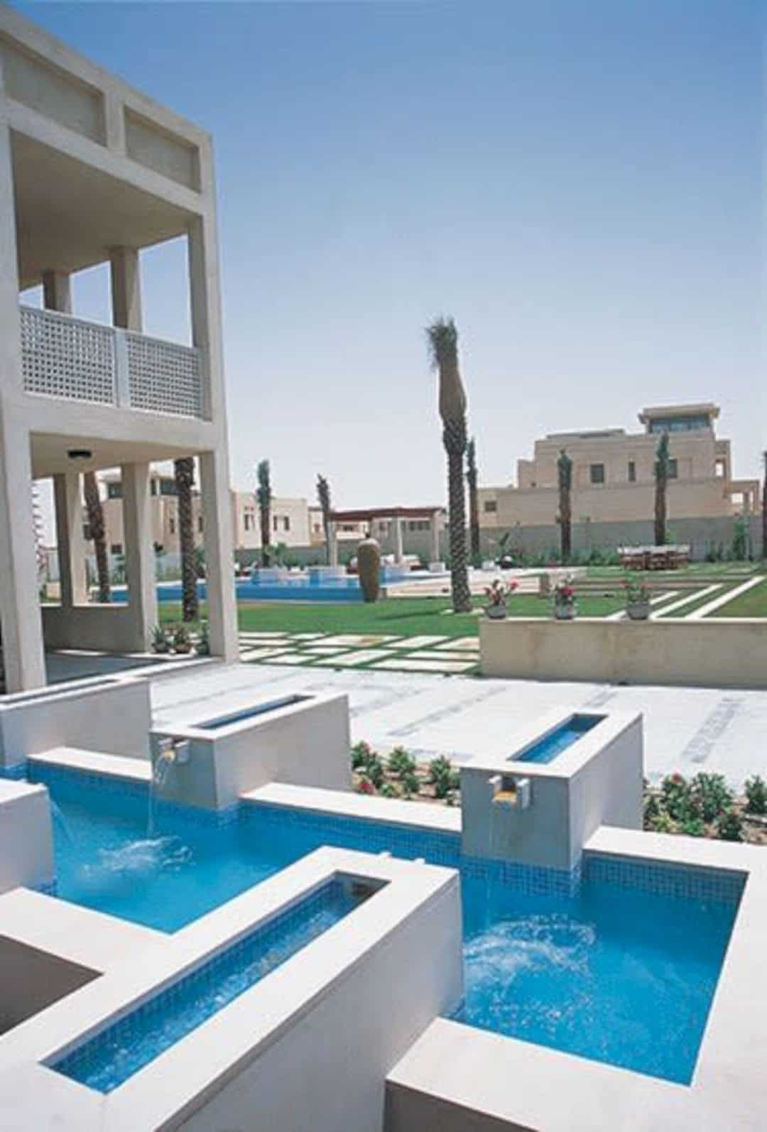Villas At Emirates Hills 2