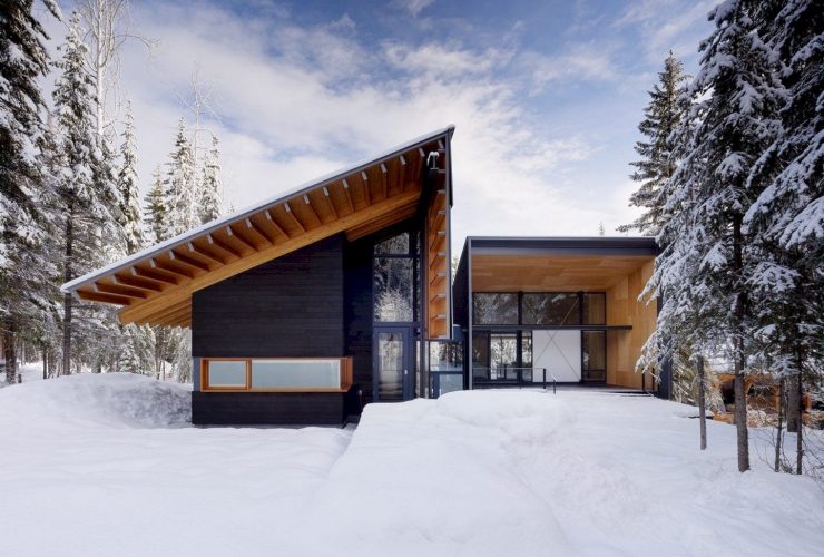 Kicking Horse Residence 10