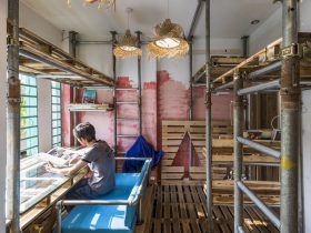 10 Square Meters Narrow Atelier 20