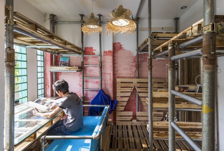 10 Square Meters Narrow Atelier 20