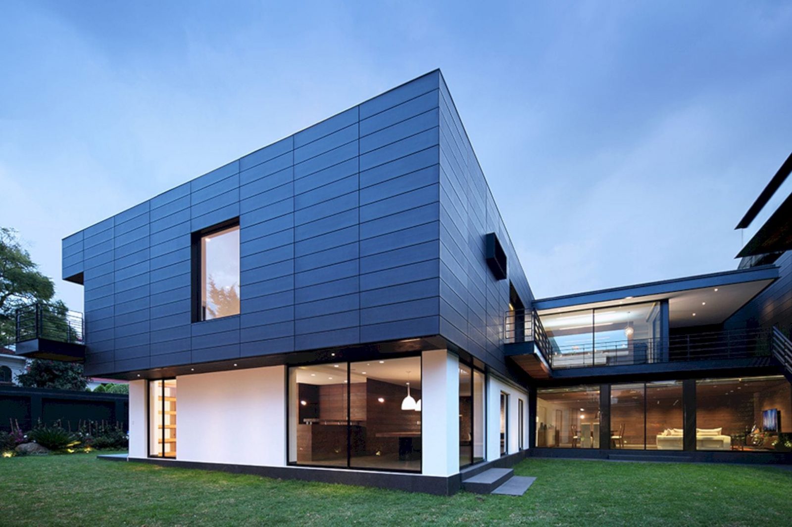 Sunny Side House: A Family House with Natural Light and Better ...