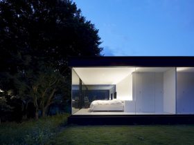 Lakeside House 5
