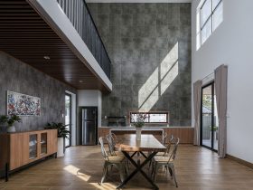 Mom Apron House 2