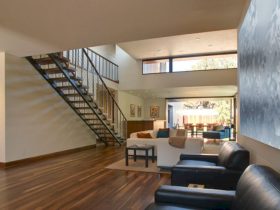 Wall House 7