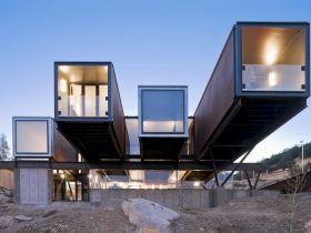 Caterpillar House 8