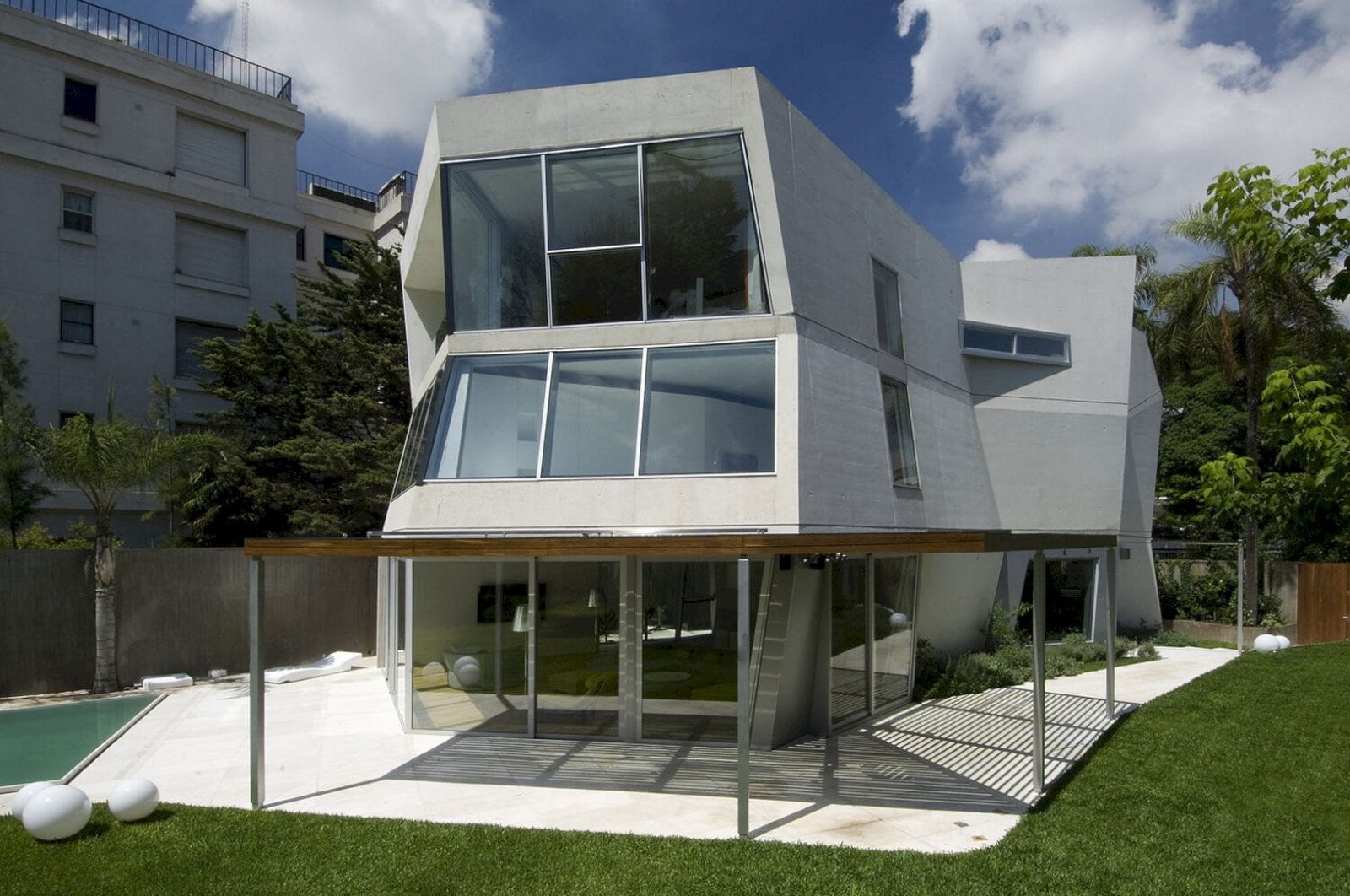 White House 5