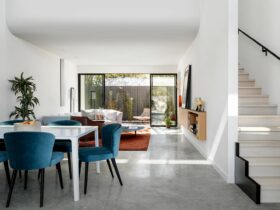 E2211 House 14