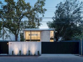 E2211 House 3