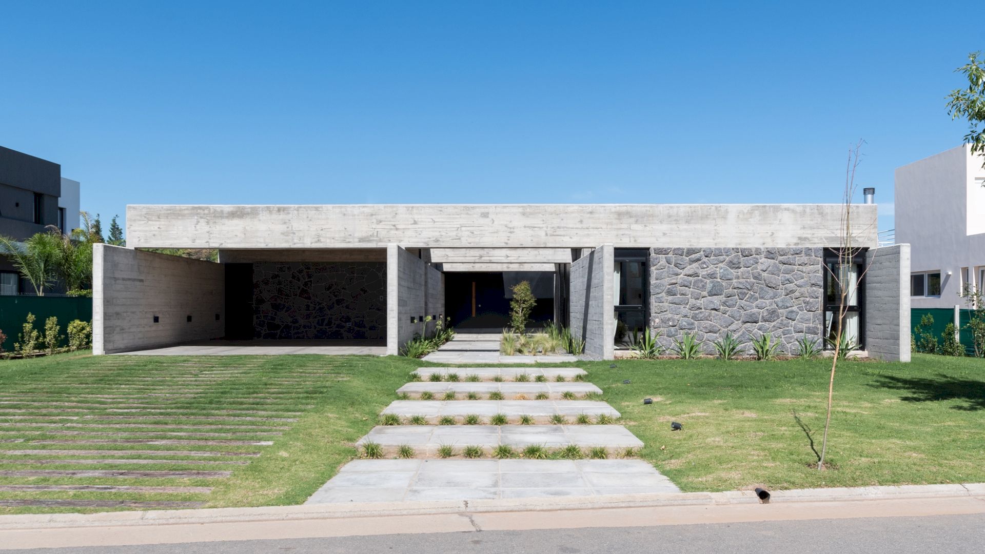 SAB House 98