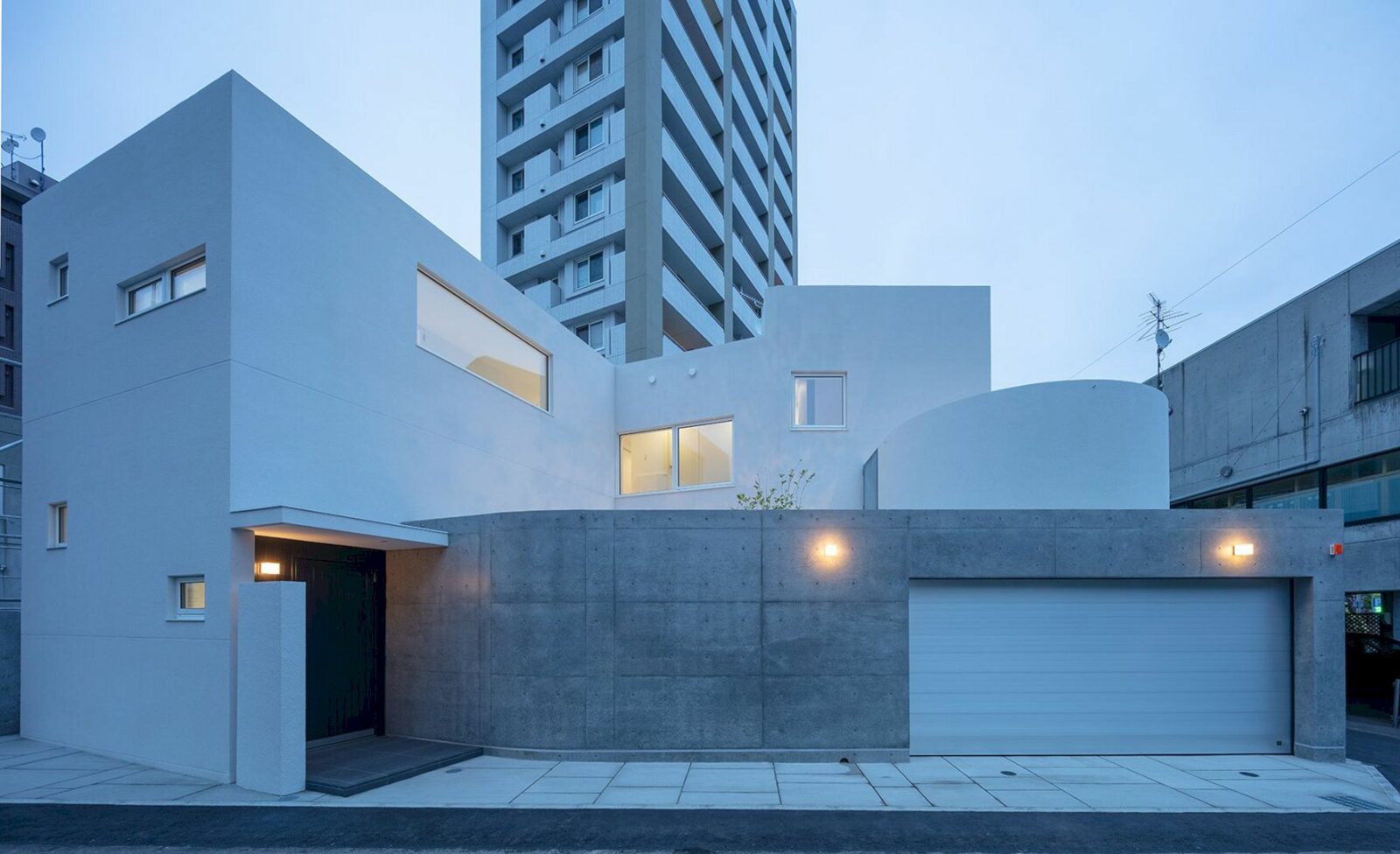 White Court 2