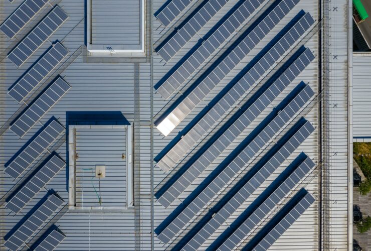 Solar panel plant on roof top
