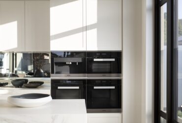 Modern Oven