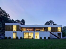 Pelham Manor 14