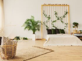 Eco bedroom with rope wall