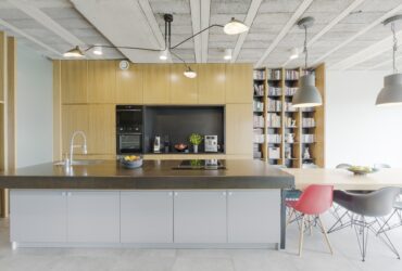 Spacious modern kitchen