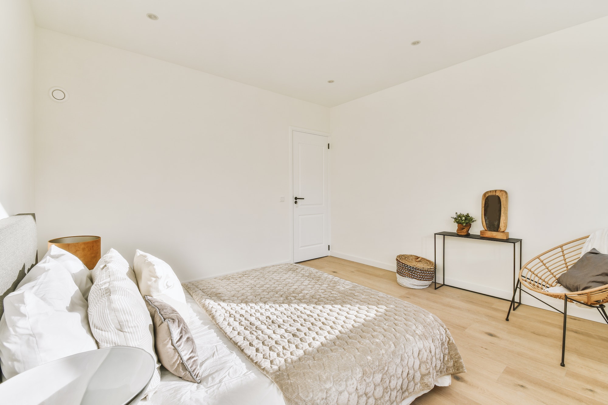 Bedroom with minimalist style furniture