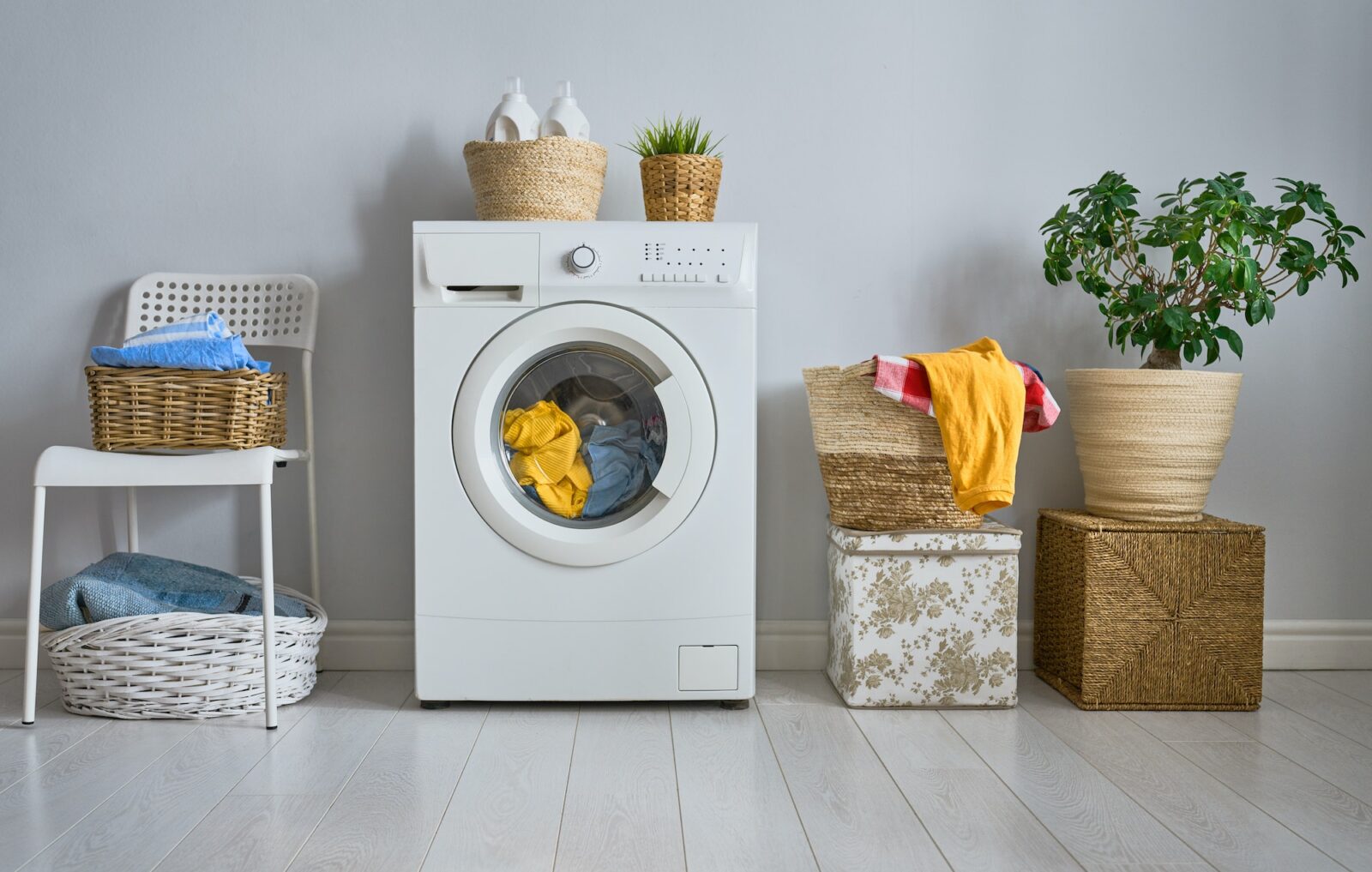 laundry room with a washing machine