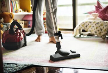 Woman do house cleaning