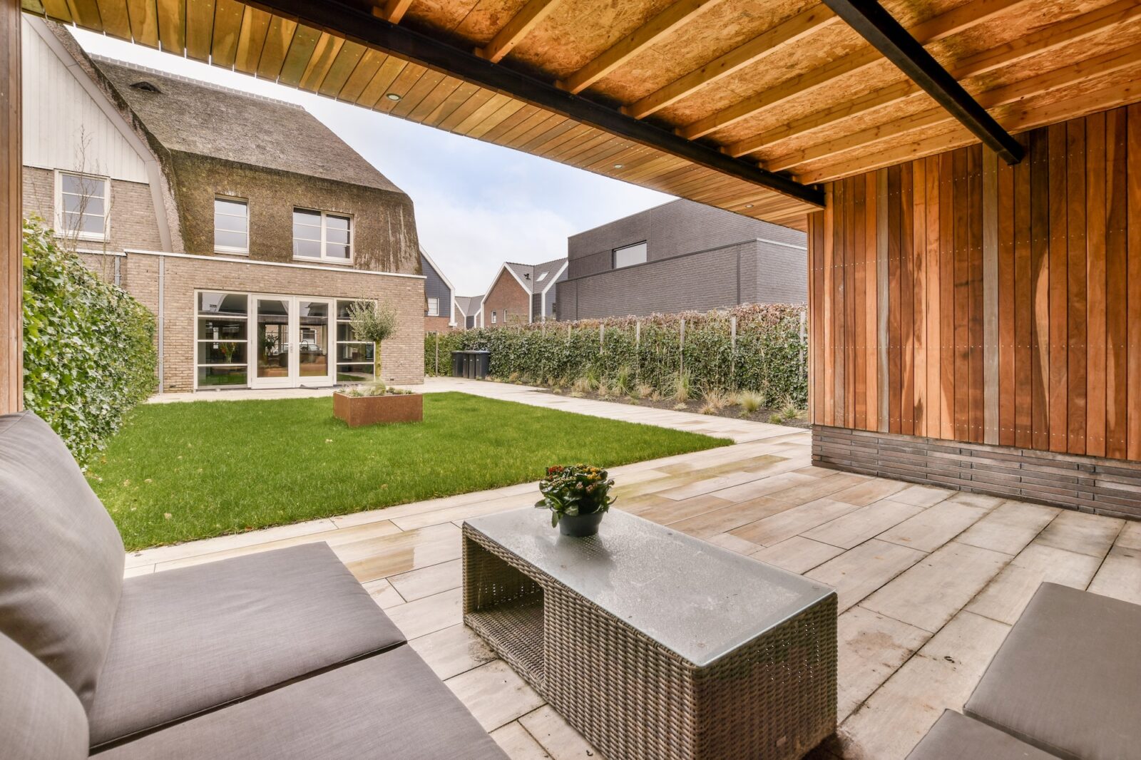 Neat patio with sitting area