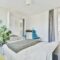 Stylish modern bedroom design