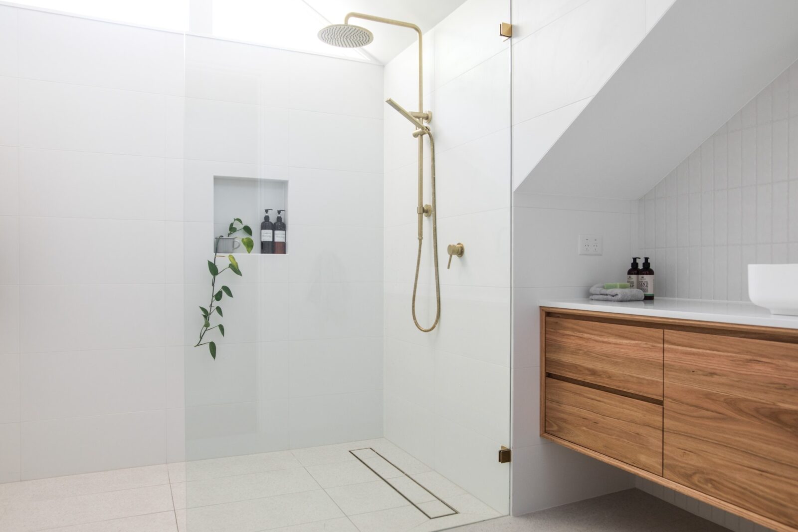 Modern white bright bathroom