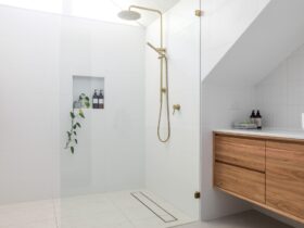 Modern white bright bathroom