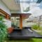 Floating Walls 24