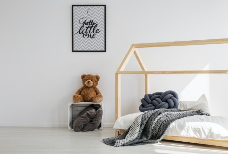 Minimal kid room