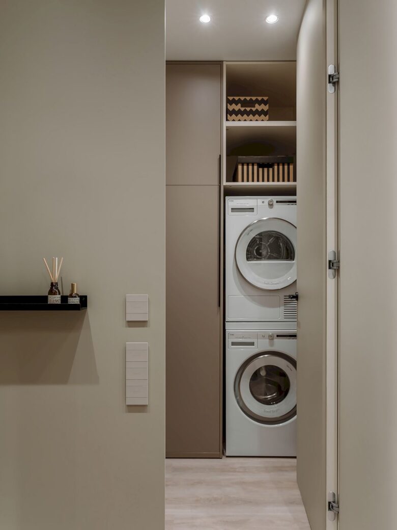 10 Quiet Luxury Ideas for Your Laundry Room
