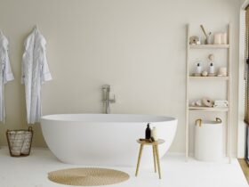 10 Oasis Spa-Like Master Bathroom Ideas With Freestanding Tub
